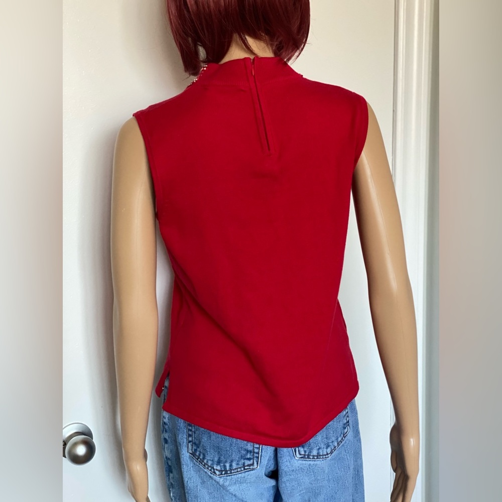 Beta’s Choice Red Sleeveless Top - Picture 12 of 12